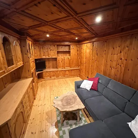 Schieslis アパート *