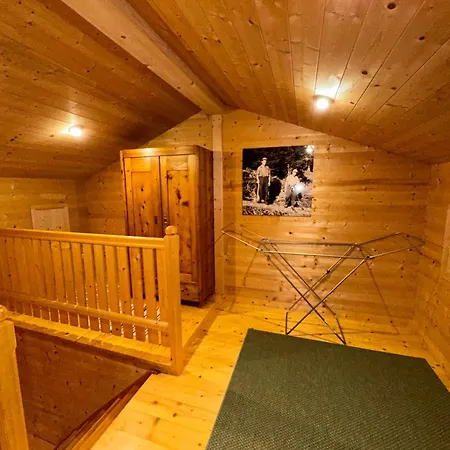 Schieslis Apartment *